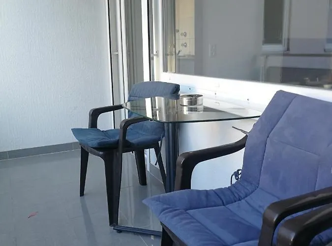 Ruhiges Mit Kueche Und Balkon, Marktplatz Offenbach am Main